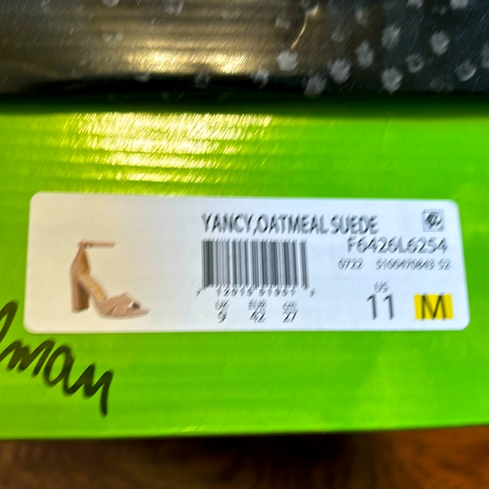 NWT-Size 11 tan suede Sam Edelman shoes